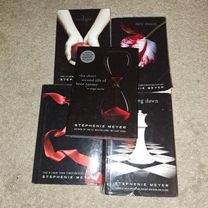 Lot of 5 Twilight Books